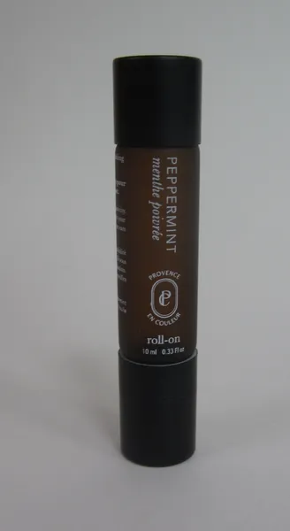 /src/assets/glassBottles/10ml-amber-frosted-roll-on-glass-bottle.jpg photo