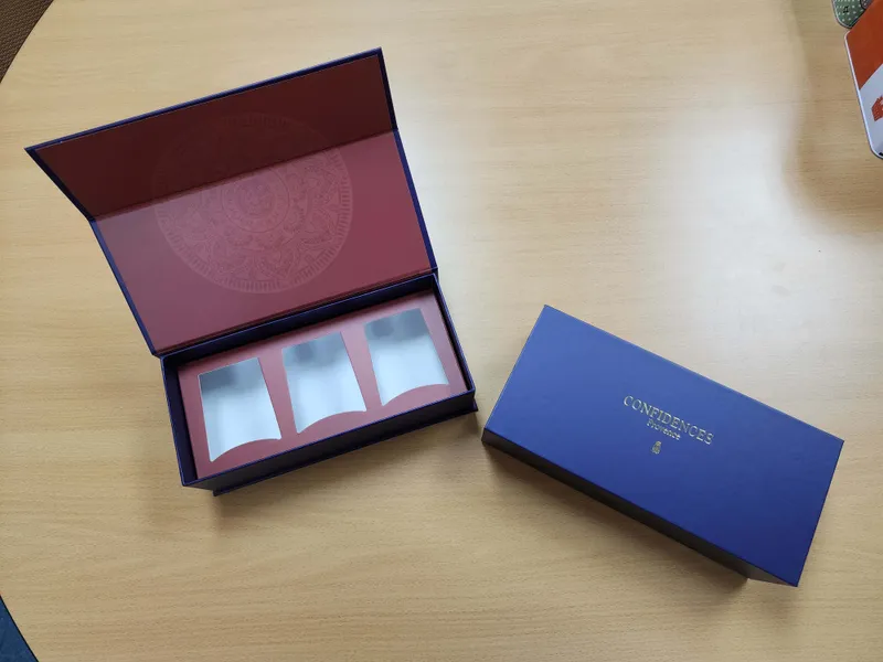 /src/assets/giftBoxes/confidence_box.jpg photo