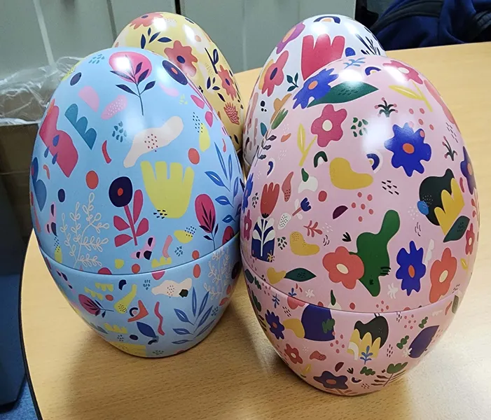 /src/assets/tinBoxes/egg_tin1.jpg photo