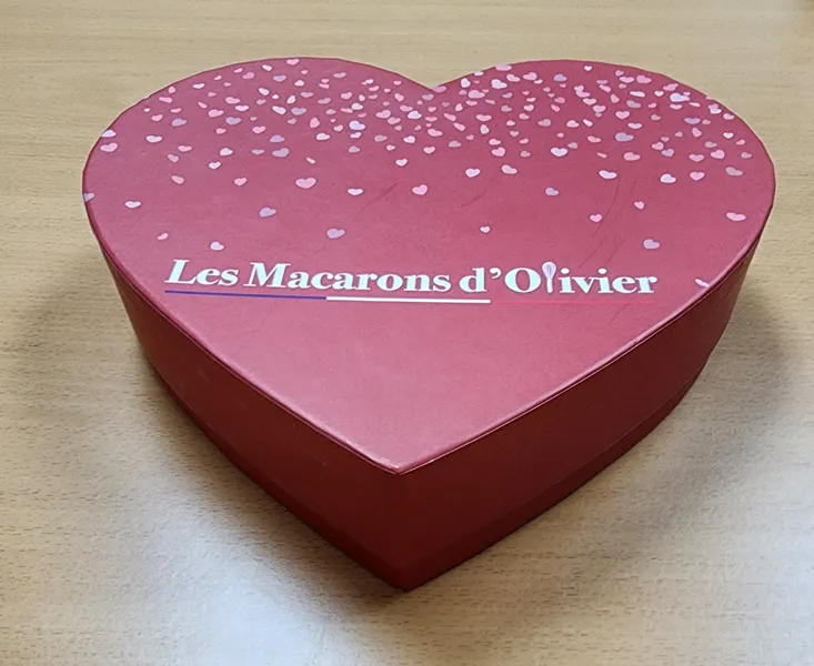 /src/assets/giftBoxes/macaron_box10.jpg photo