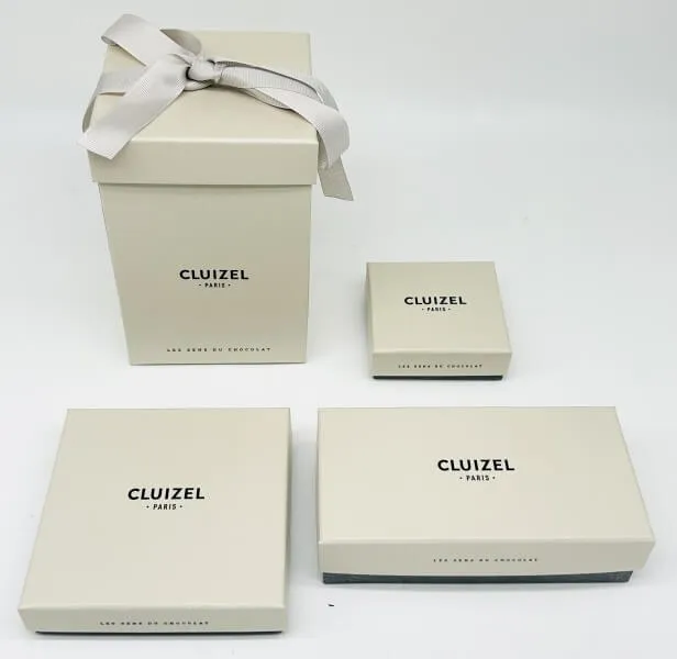 /src/assets/giftBoxes/sample_box1.jpg photo