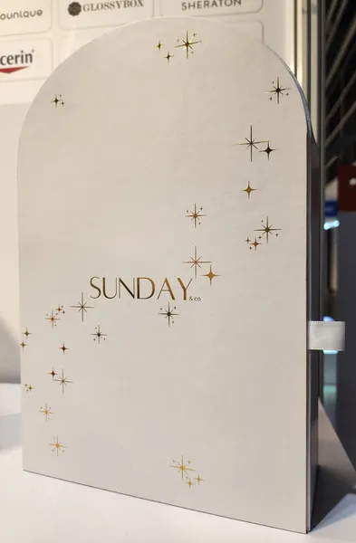 /src/assets/adventCalendars/sunday1.jpg photo