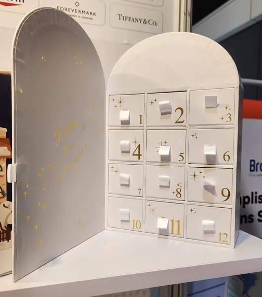 /src/assets/adventCalendars/sunday2.jpg photo