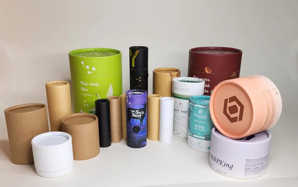 /src/assets/cylindricalGiftBoxes/variety5.jpg photo